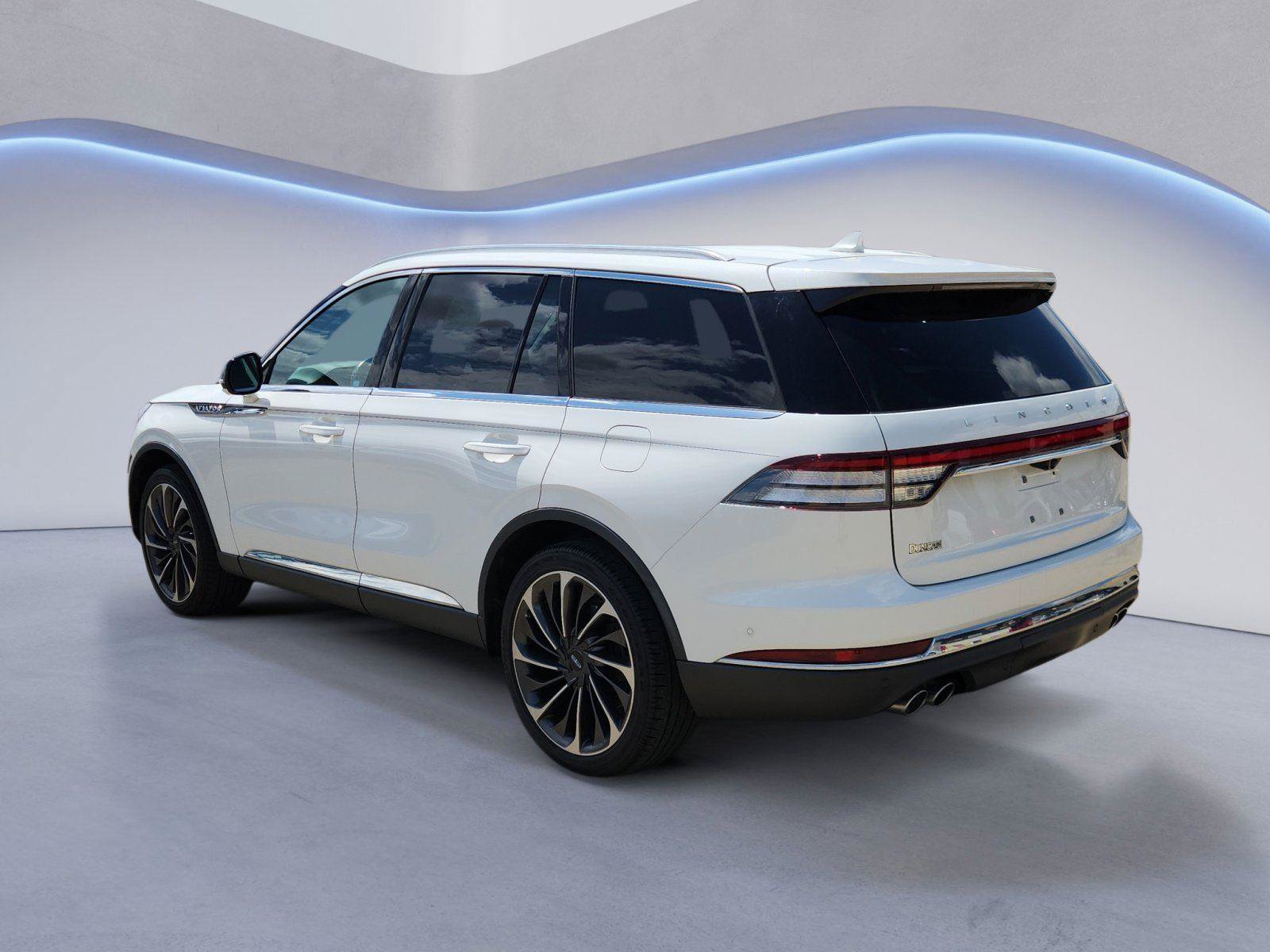 Used 2020 Lincoln Aviator Reserve w/ Equipment Group 202A AWD/4WD image 5