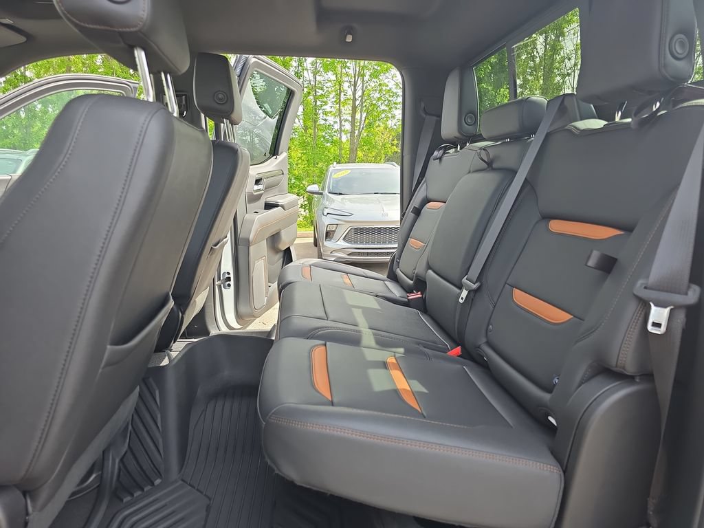 Certified 2023 GMC Sierra 1500 AT4 w/ AT4 Premium Package AWD/4WD image 13