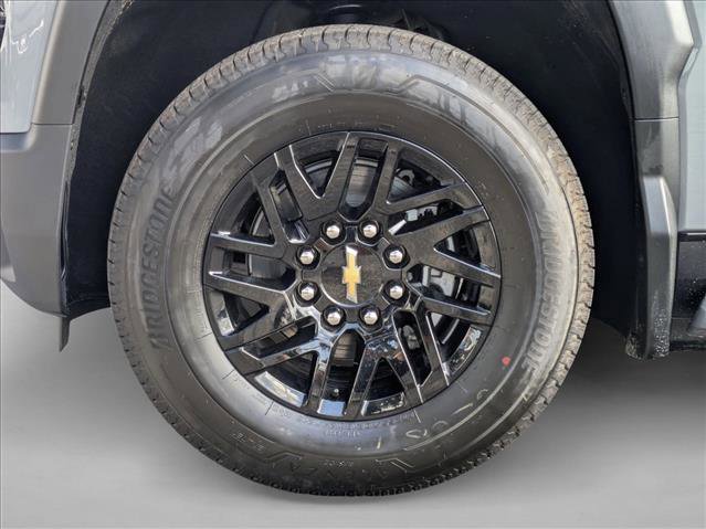 New 2026 Chevrolet Silverado EV LT image 9