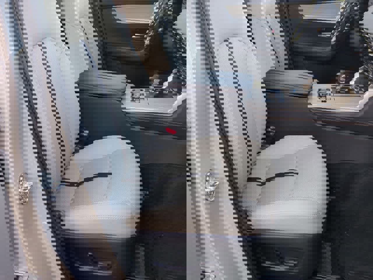 Used 2024 MAZDA CX-90 Plug-In Hybrid w/ Preferred image 23