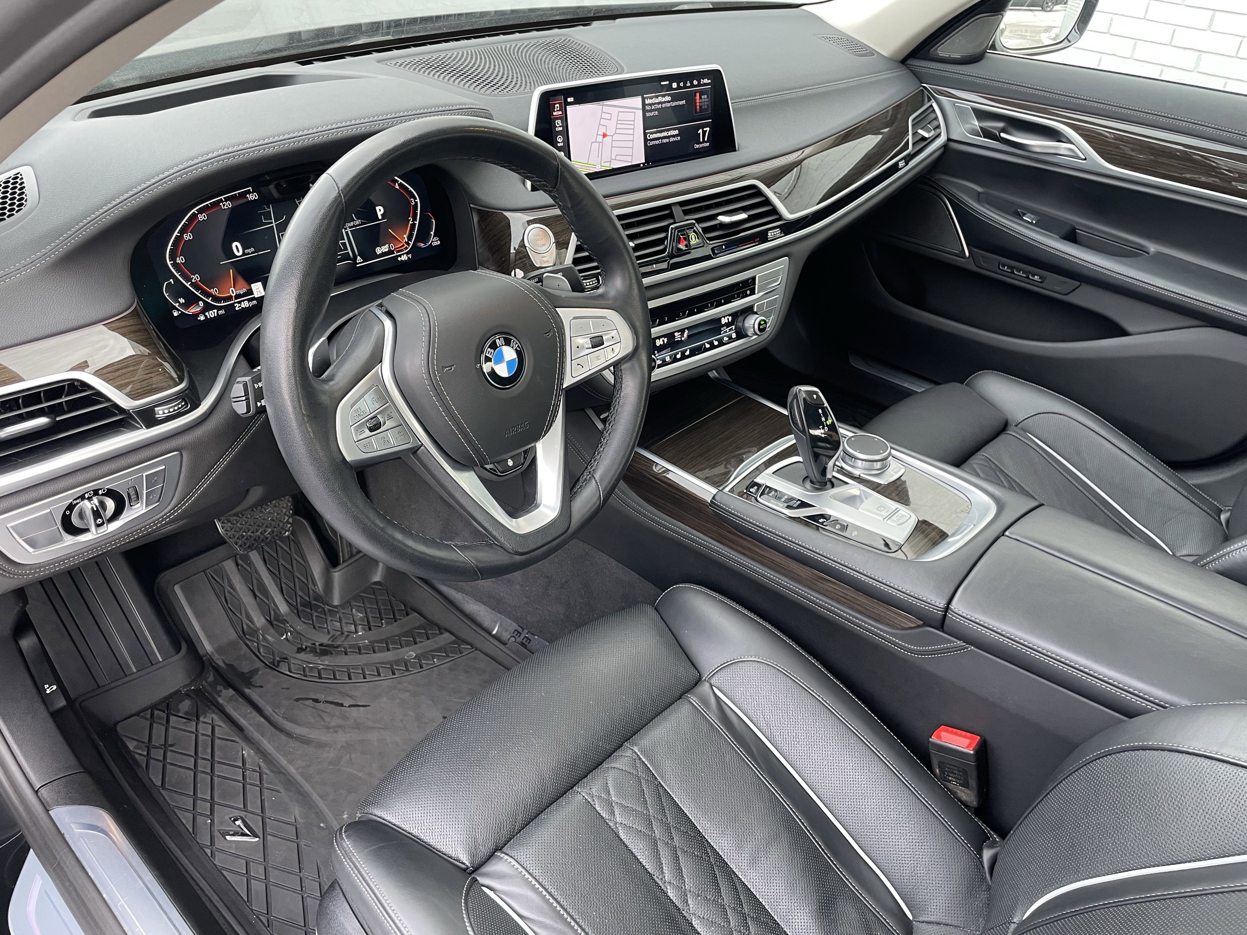 Used 2022 BMW 750i xDrive image 13