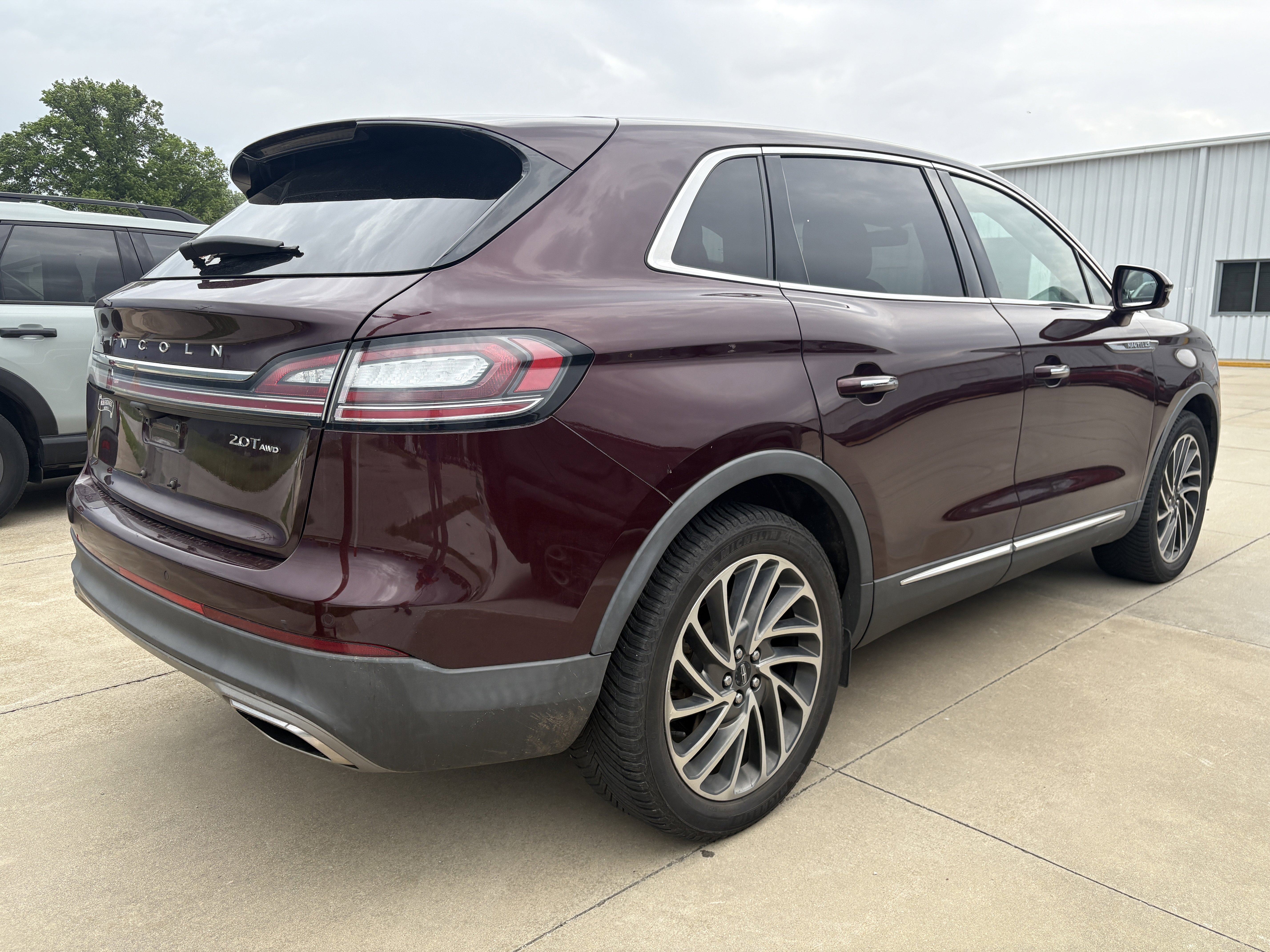 Used 2019 Lincoln Nautilus Reserve AWD/4WD image 4
