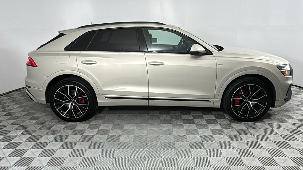 Used 2023 Audi Q8 Prestige AWD/4WD image 6
