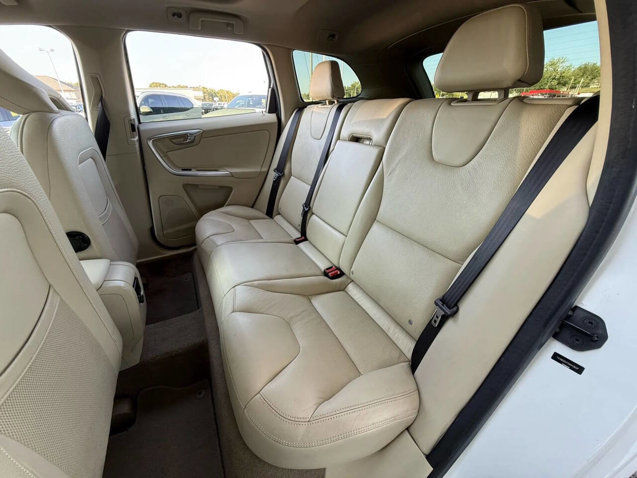 Used 2013 Volvo XC60 T6 image 14