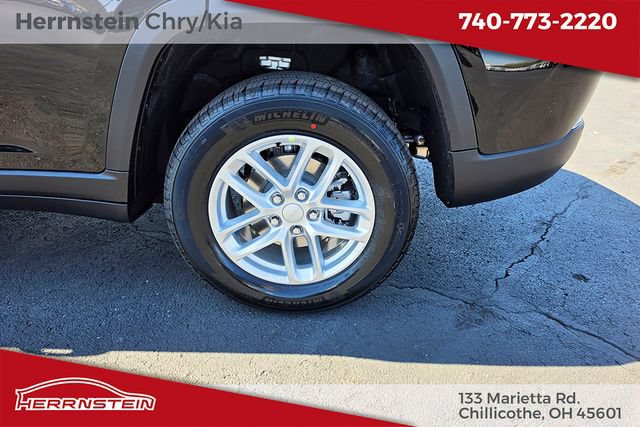 New 2026 Jeep Grand Cherokee Laredo X AWD/4WD image 21
