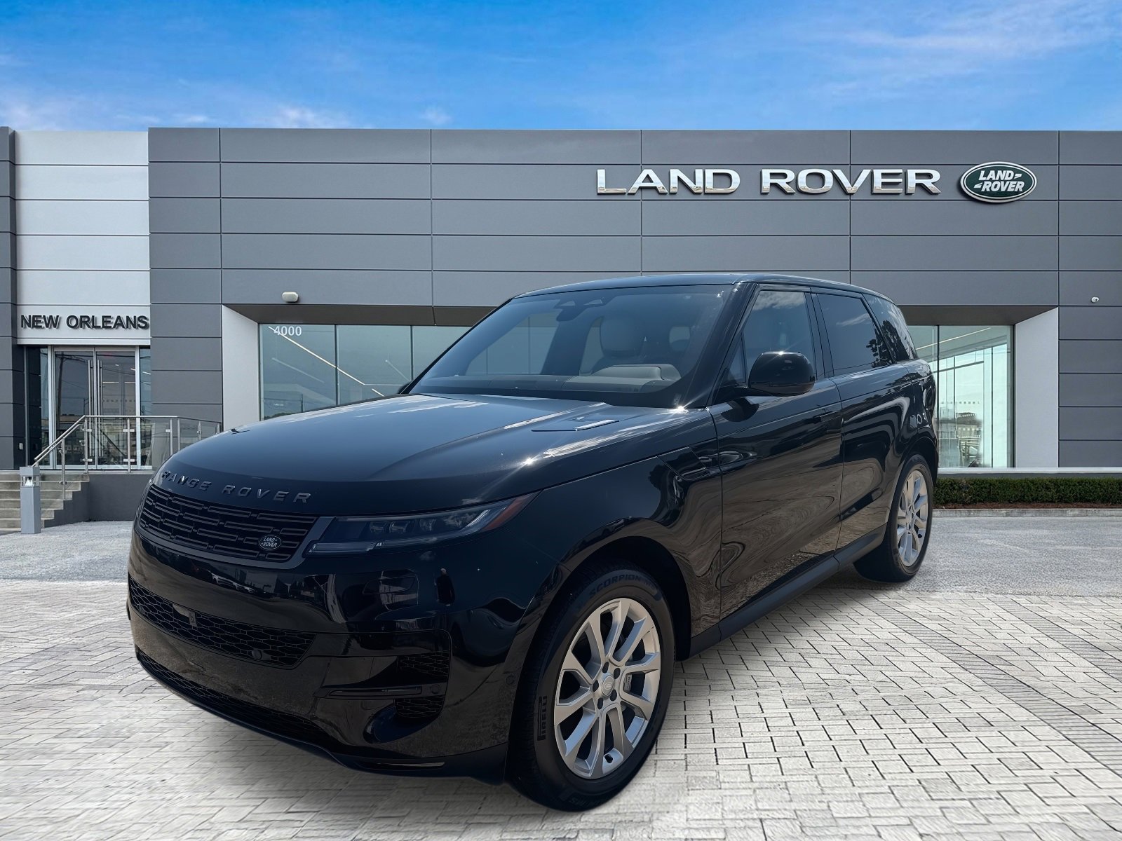 New 2025 Land Rover Range Rover Sport SE
