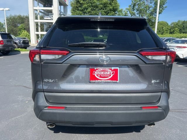 Used 2024 Toyota RAV4 XLE w/ Convenience Package FWD image 8
