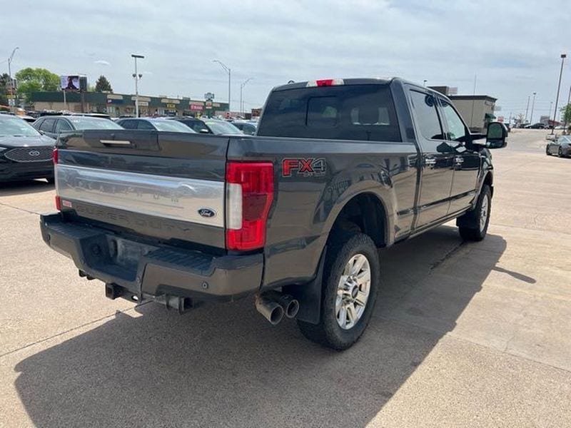 Used 2018 Ford F250 Platinum w/ Platinum Ultimate Package AWD/4WD image 6