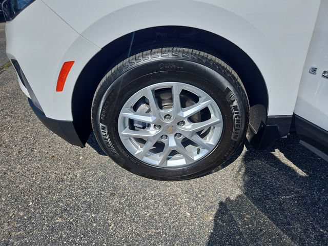 Used 2024 Chevrolet Equinox LT w/ LPO, Floor Liner Package FWD image 26