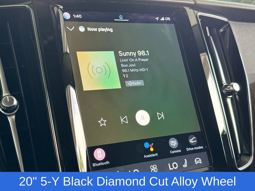 Certified 2023 Volvo XC60 B5 Plus image 17