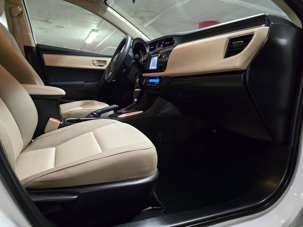 Used 2014 Toyota Corolla LE FWD image 34