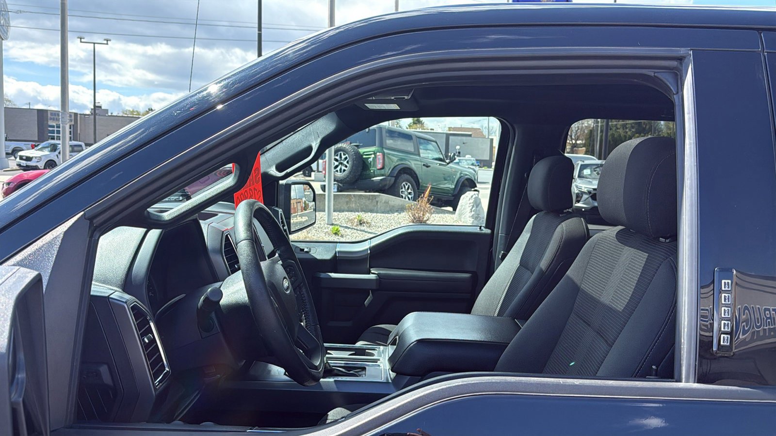 Used 2016 Ford F150 XLT w/ Equipment Group 302A Luxury AWD/4WD image 12