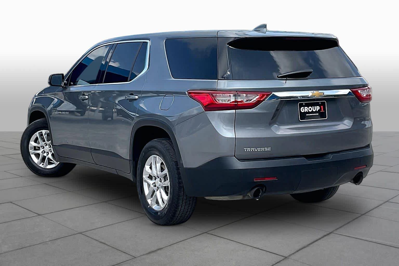 Used 2018 Chevrolet Traverse LS FWD image 11