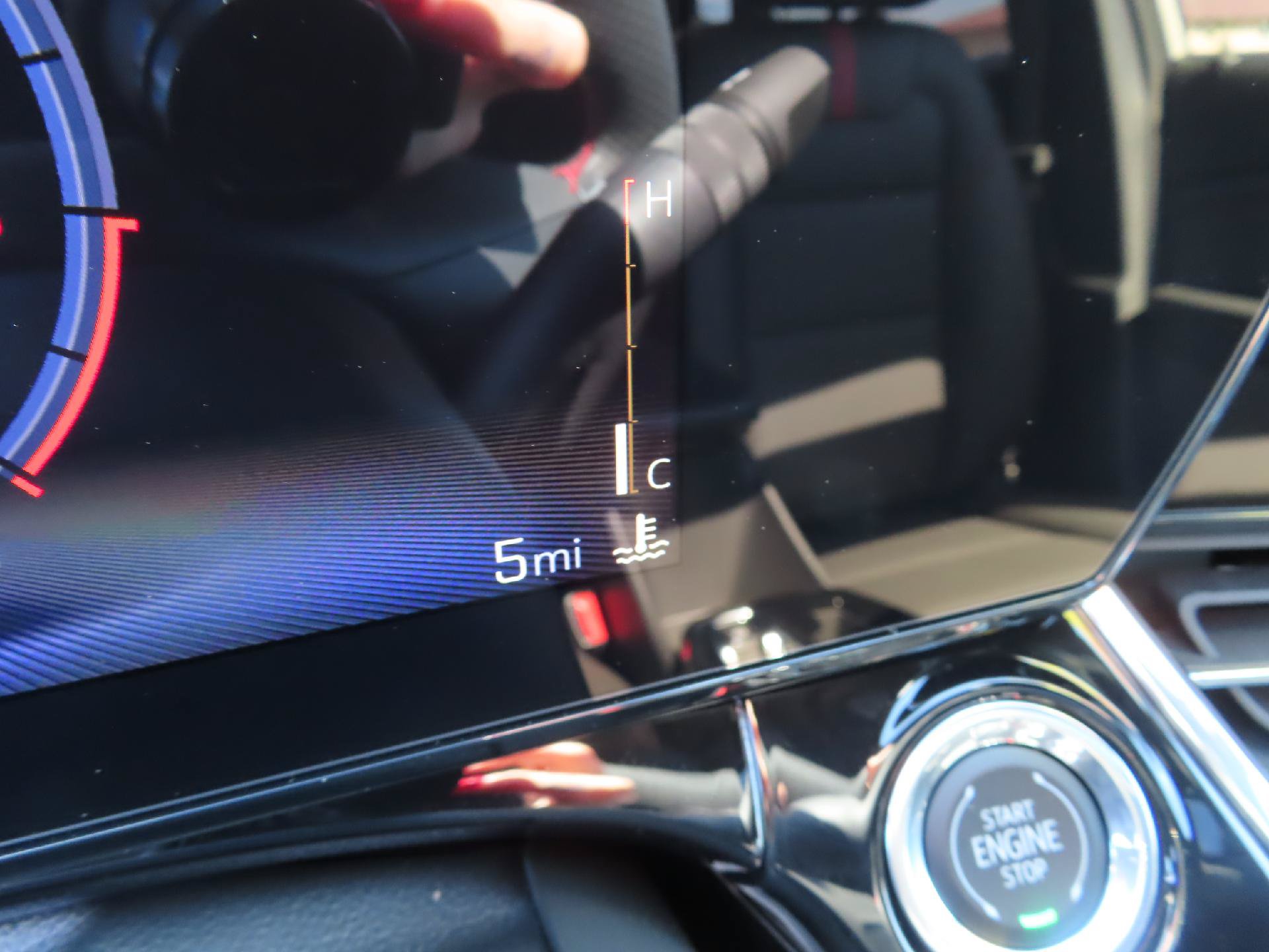 New 2026 Chevrolet Trax RS w/ Sunroof Package FWD image 21