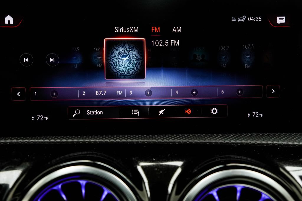 Used 2022 Mercedes-Benz CLA 250 image 27