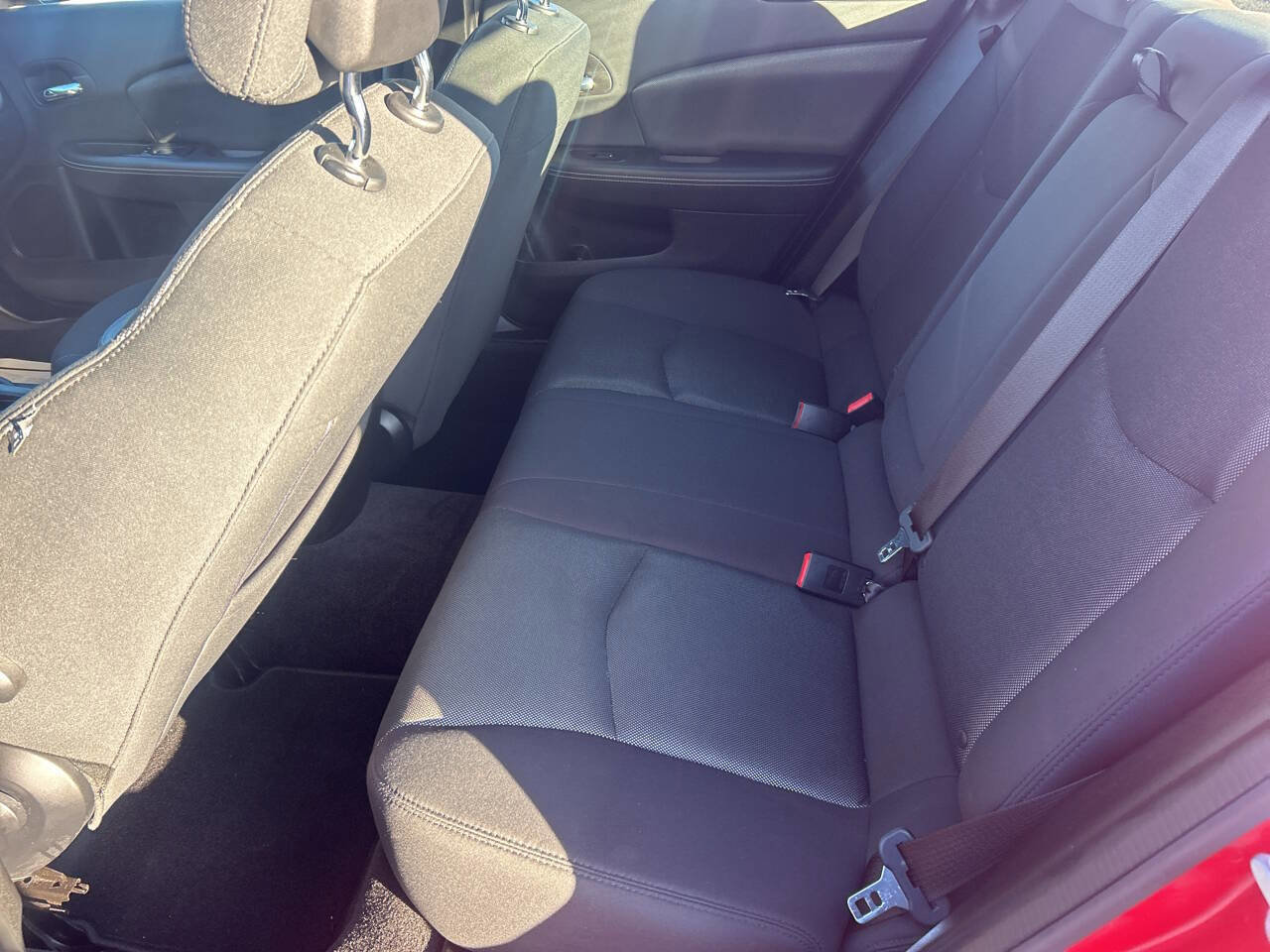 Used 2014 Dodge Avenger SE image 15