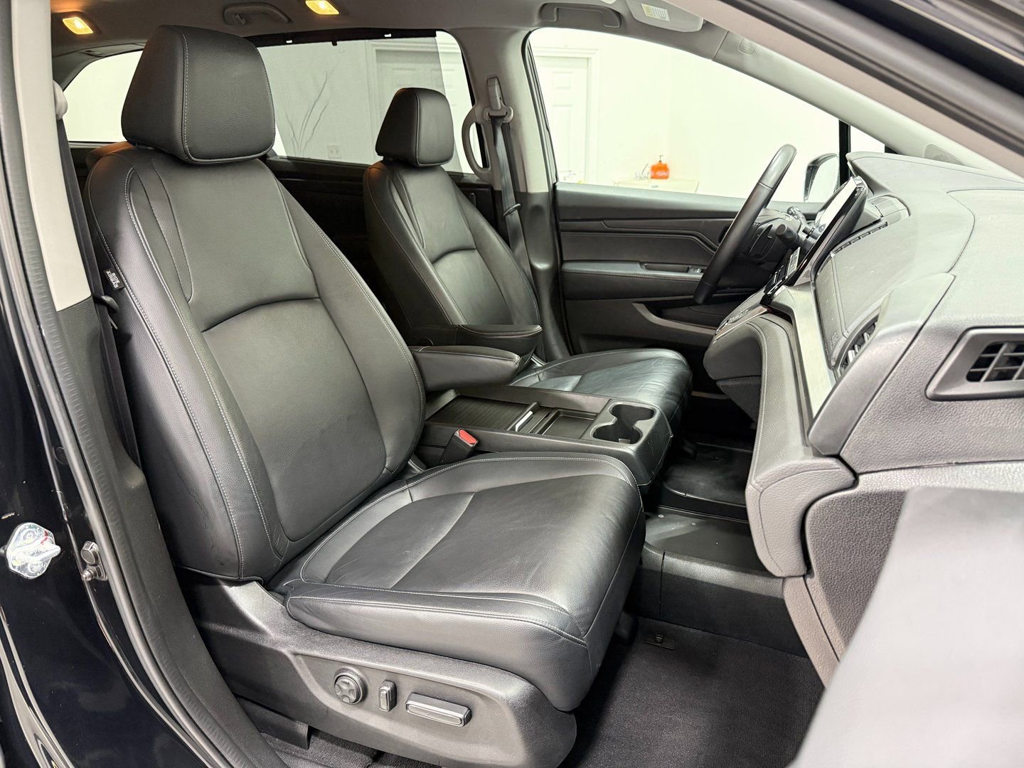 Used 2023 Honda Odyssey EX-L image 25