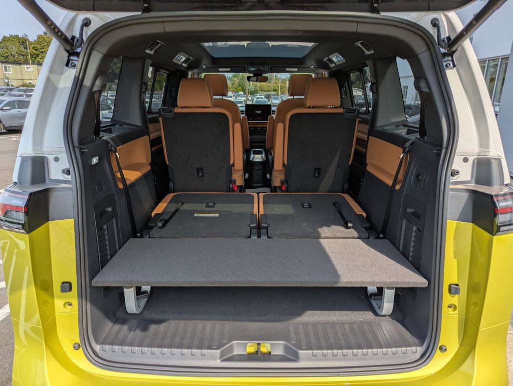 New 2025 Volkswagen ID. Buzz Pro S Plus image 34