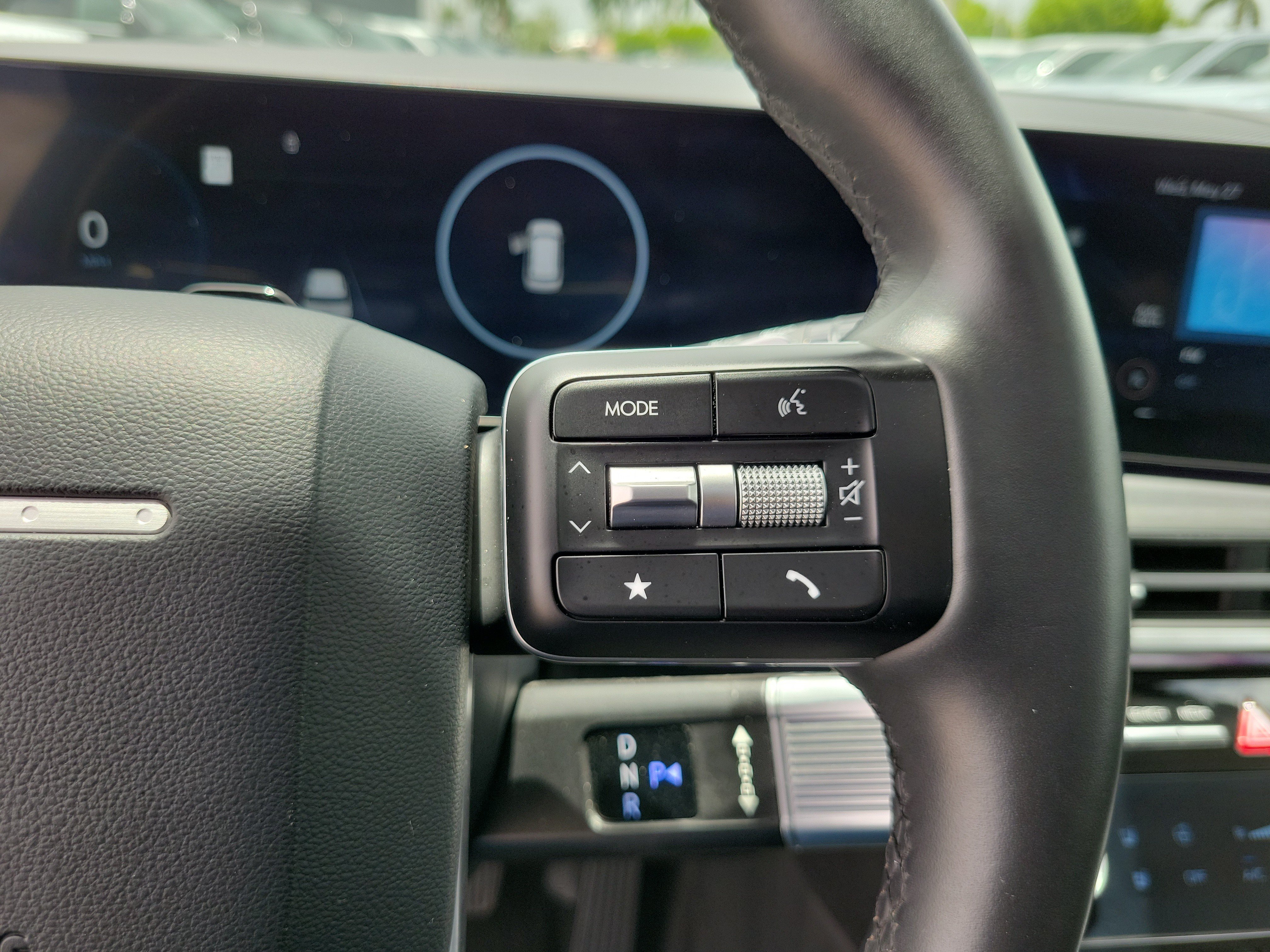 Used 2025 Hyundai Santa Fe Limited FWD image 25