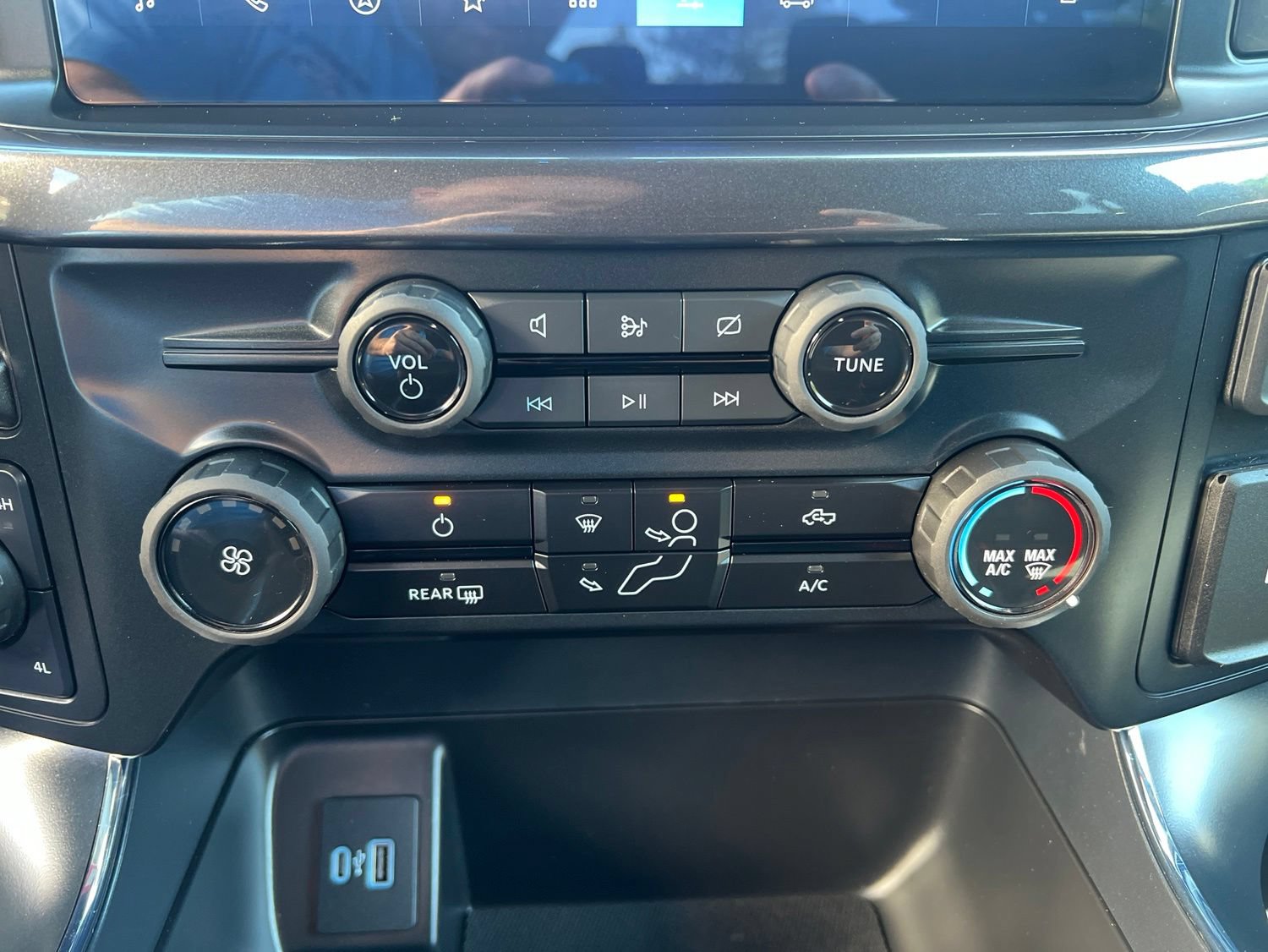 Used 2024 Ford F150 STX AWD/4WD image 24