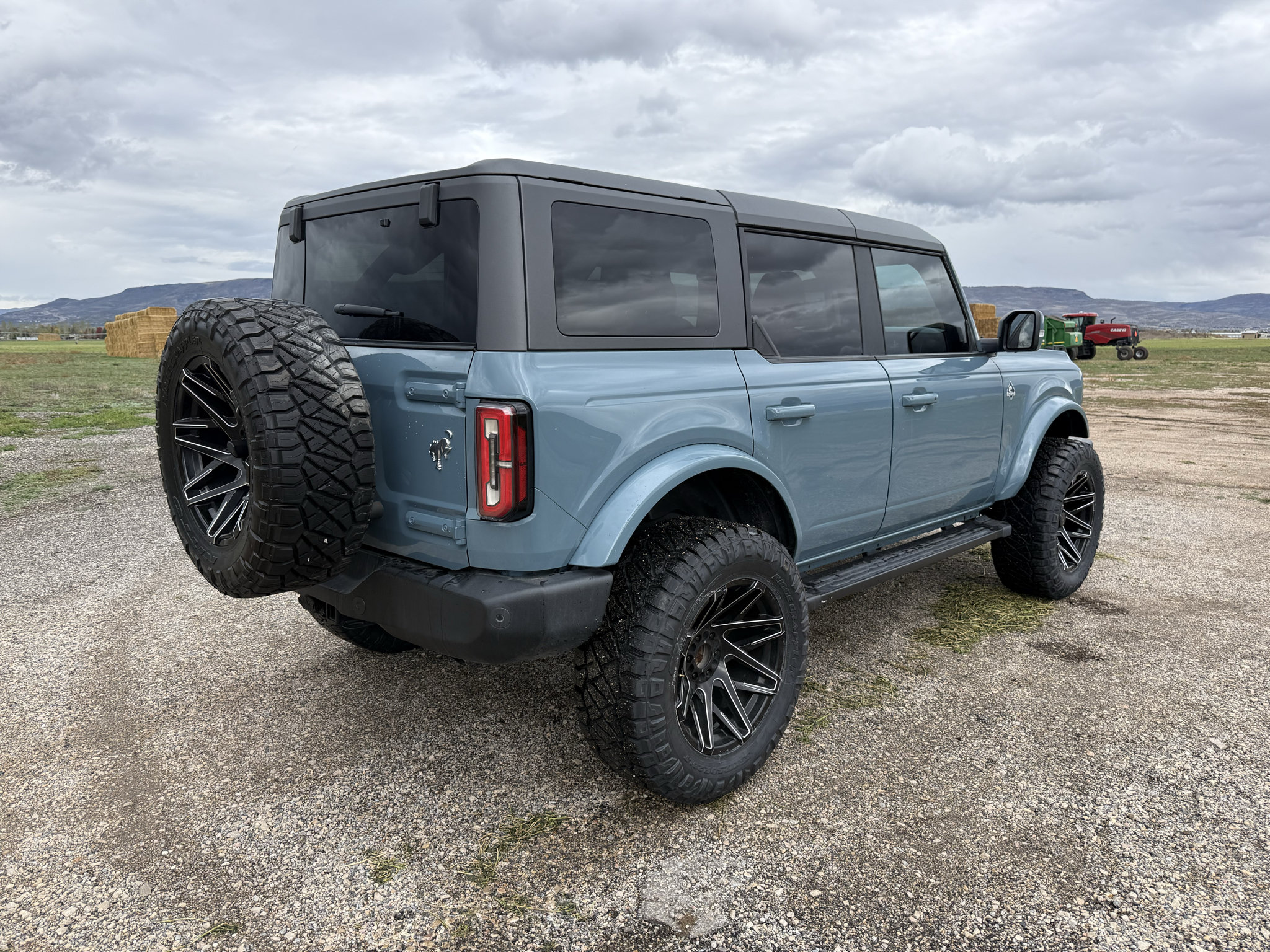 Used 2021 Ford Bronco Outer Banks AWD/4WD image 7