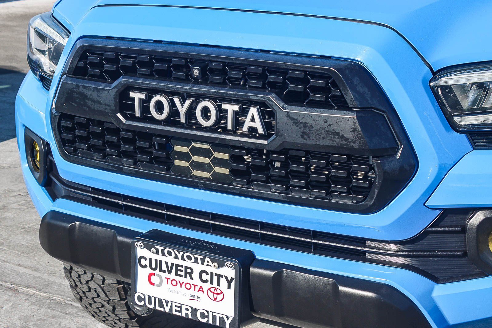 Certified 2021 Toyota Tacoma TRD Off-Road w/ TRD Premium Off Road Package AWD/4WD image 6
