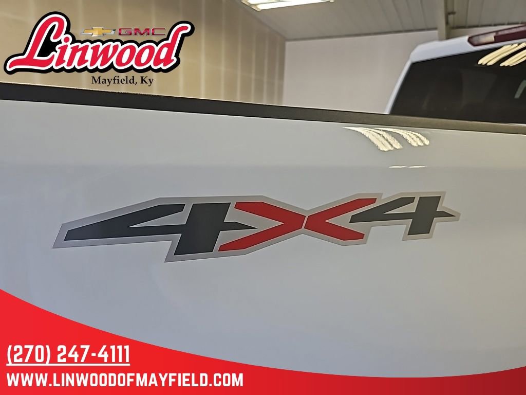 Used 2022 Chevrolet Silverado 2500 Custom w/ Custom Value Package AWD/4WD image 11