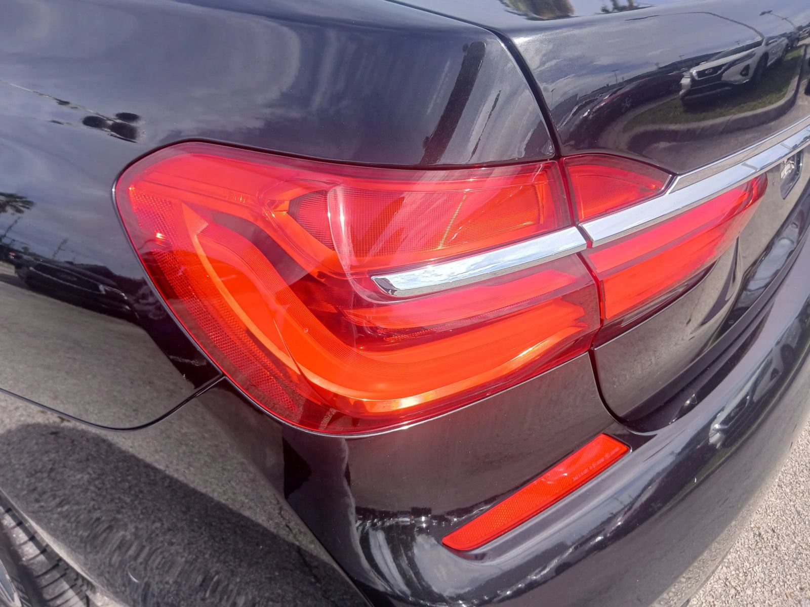 Used 2019 BMW 740i w/ Executive Package RWD image 14