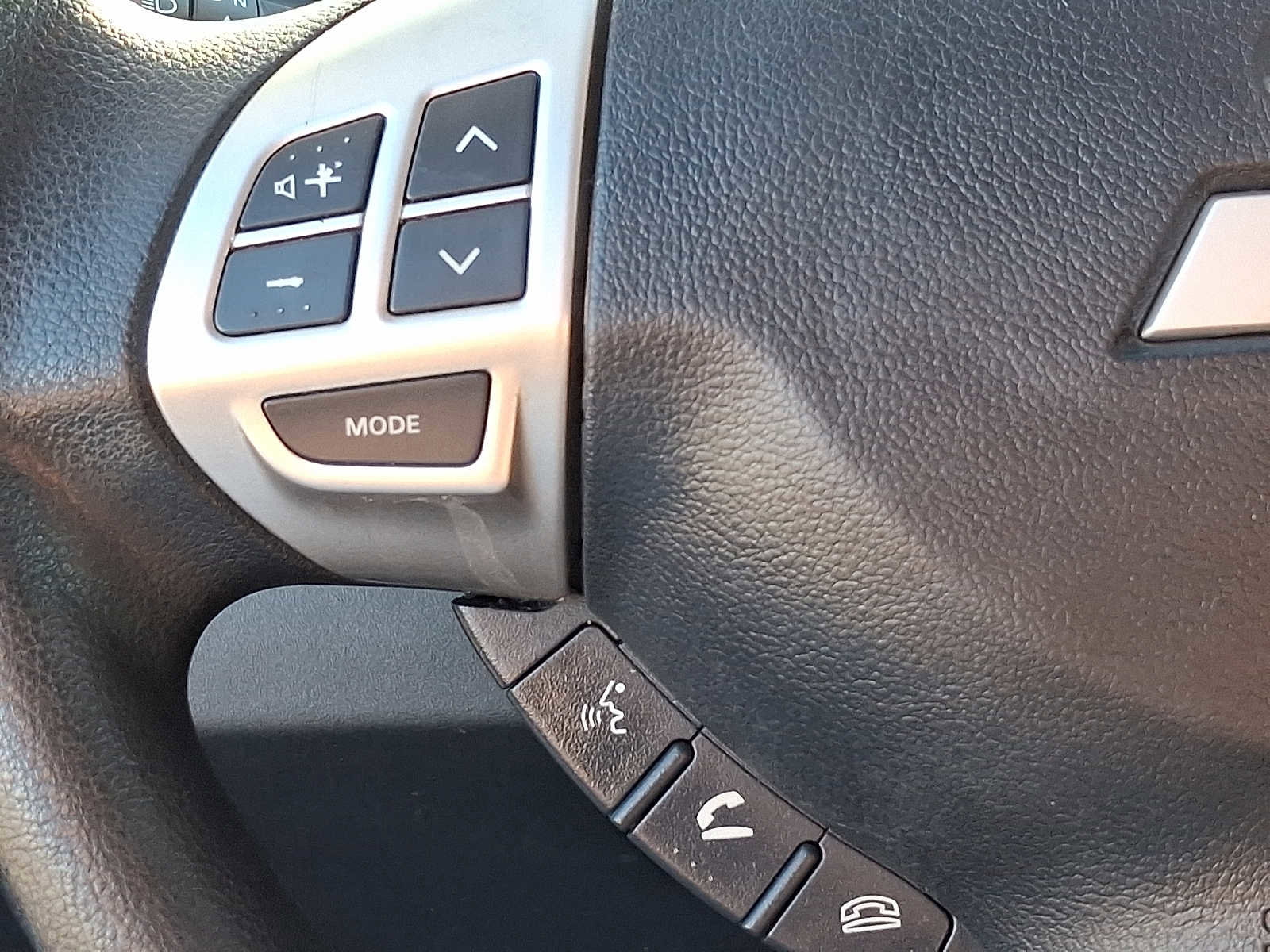 Used 2017 Mitsubishi Lancer SE AWD/4WD image 21