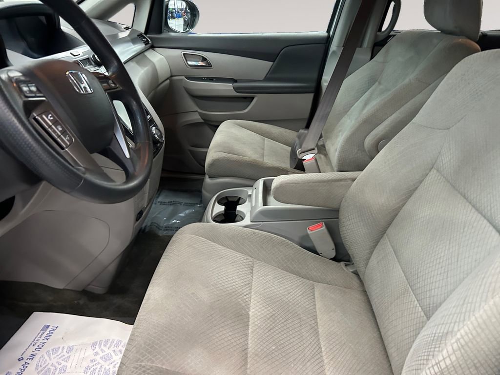 Used 2015 Honda Odyssey EX image 9