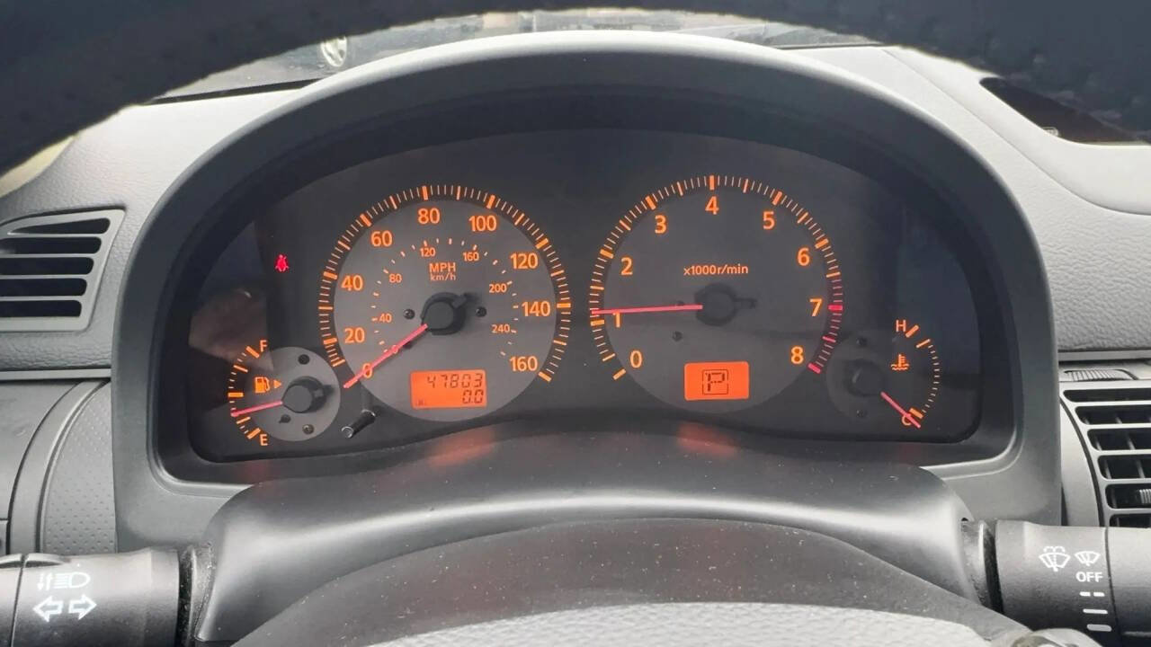 Used 2004 INFINITI G35 x Sedan image 10