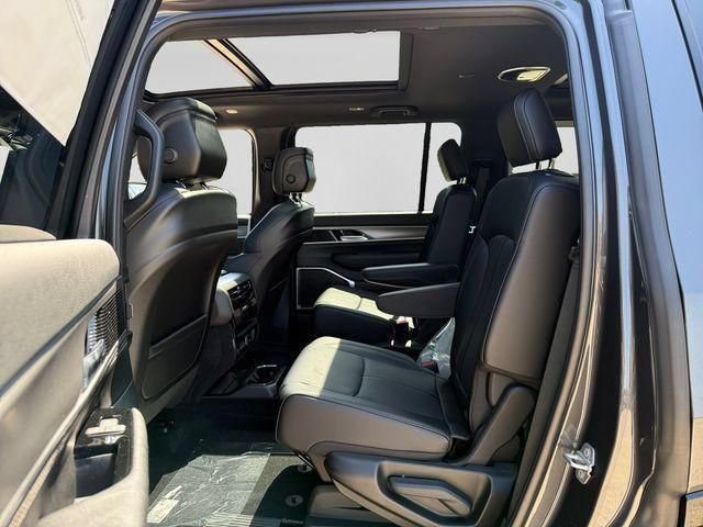 New 2026 Jeep Grand Wagoneer 4WD w/ Premium Group I image 78