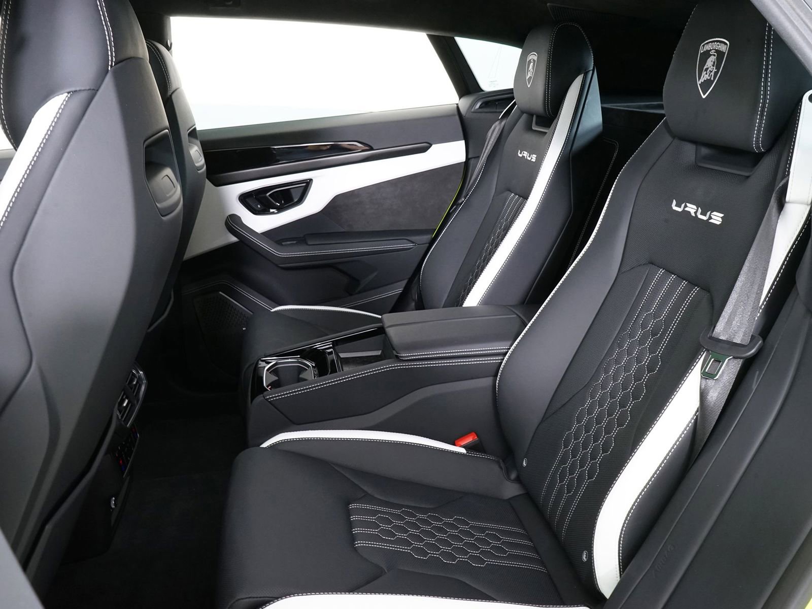 Used 2024 Lamborghini Urus S AWD/4WD image 25