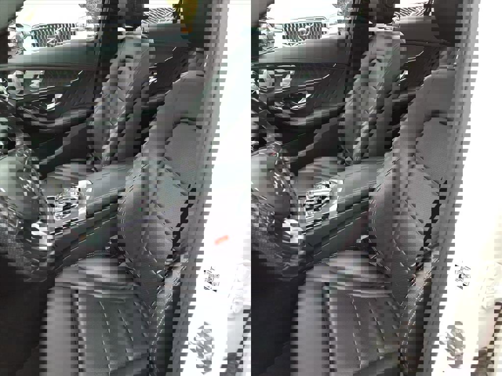 Used 2016 Mercedes-Benz C 300 4MATIC Sedan image 19