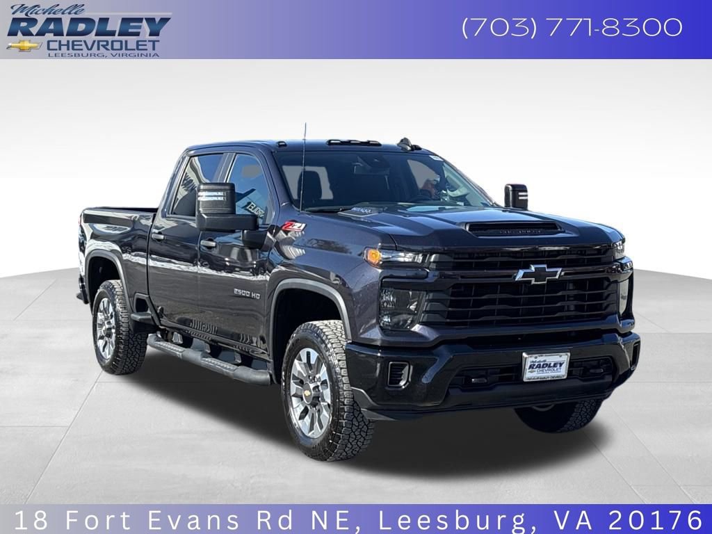 Used 2024 Chevrolet Silverado 2500 Custom w/ Custom Value Package image 8