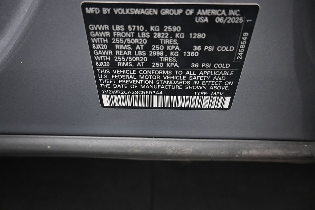 Used 2025 Volkswagen Atlas SE FWD image 13