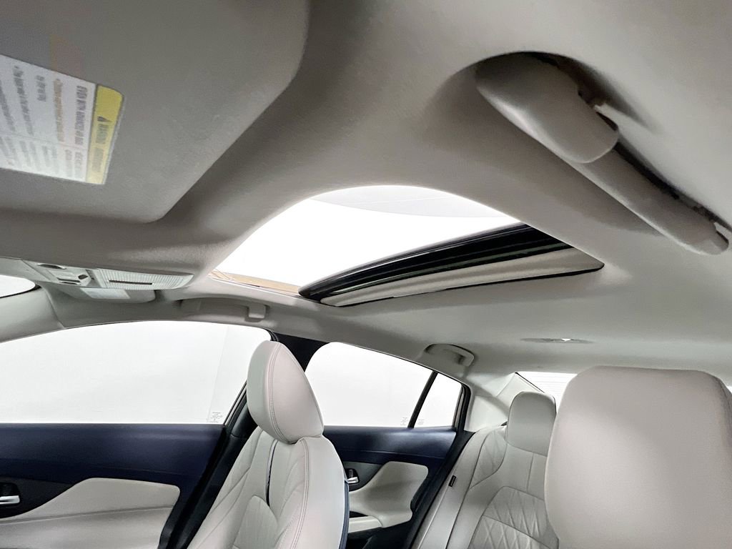 New 2026 Nissan Sentra SL FWD image 21