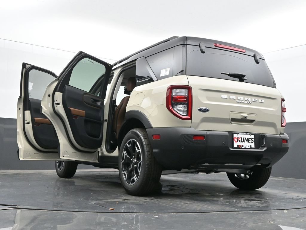 New 2025 Ford Bronco Sport Outer Banks w/ Outer Banks Tech Package+ image 72