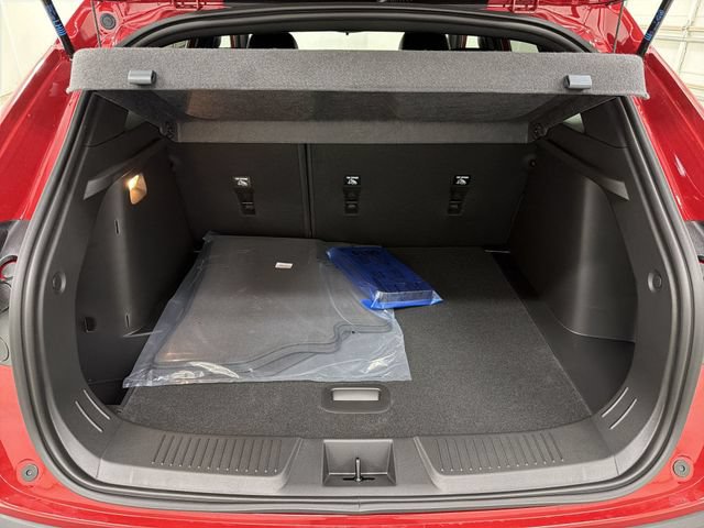 New 2026 Chevrolet Trax RS w/ Driver Confidence Package FWD image 18