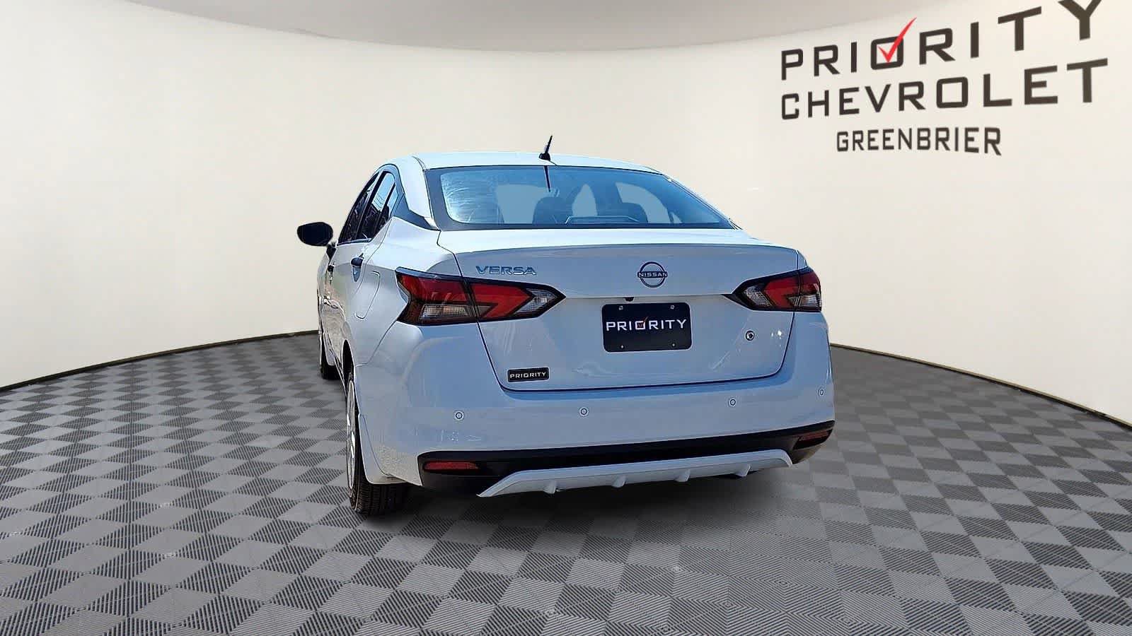Used 2025 Nissan Versa S w/ Trunk Package FWD image 7