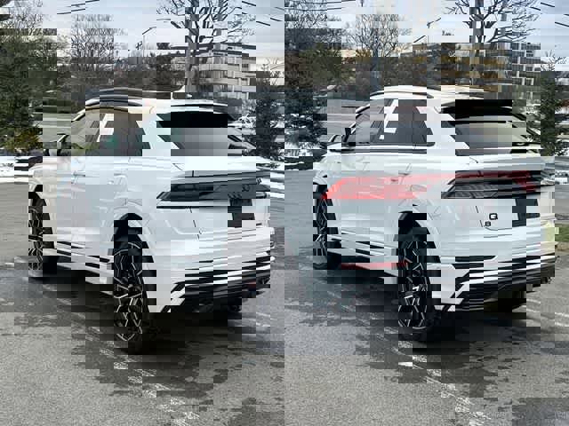 Used 2023 Audi Q8 Premium Plus w/ Premium Plus Package image 34