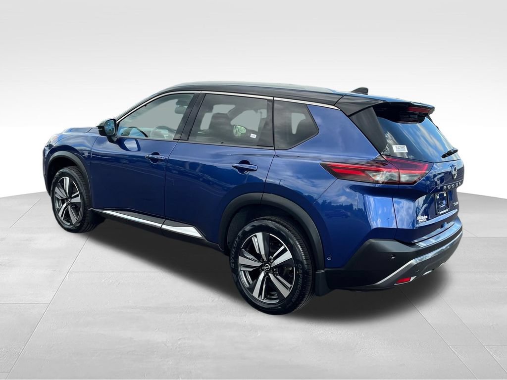 Used 2023 Nissan Rogue SL w/ SL Premium Package AWD/4WD image 3