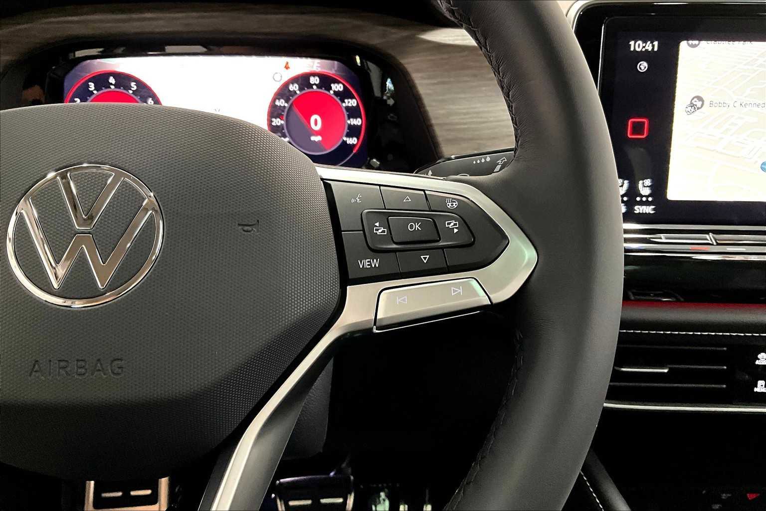 New 2026 Volkswagen Atlas SEL Premium R-Line image 18