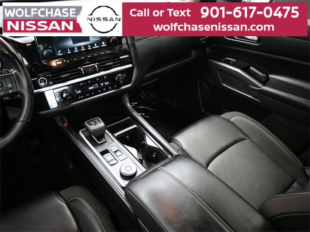 Used 2024 Nissan Pathfinder SL w/ SL Premium Package image 10