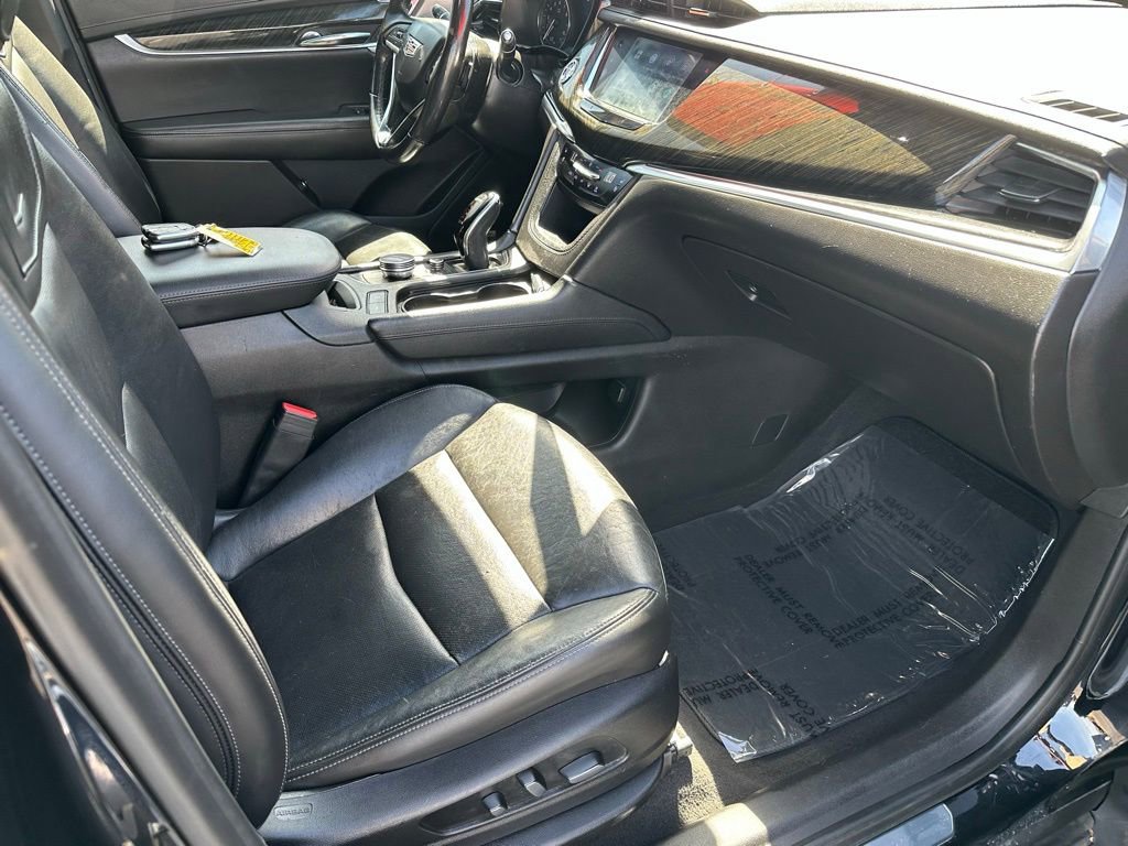 Used 2020 Cadillac XT6 Premium Luxury image 18