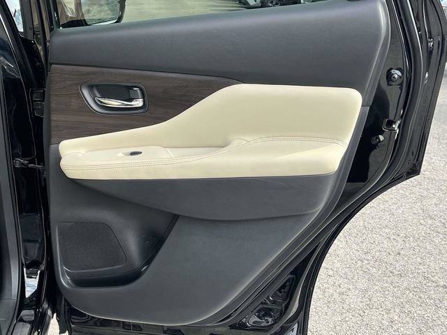 Used 2021 Nissan Murano Platinum w/ Cargo Package FWD image 24