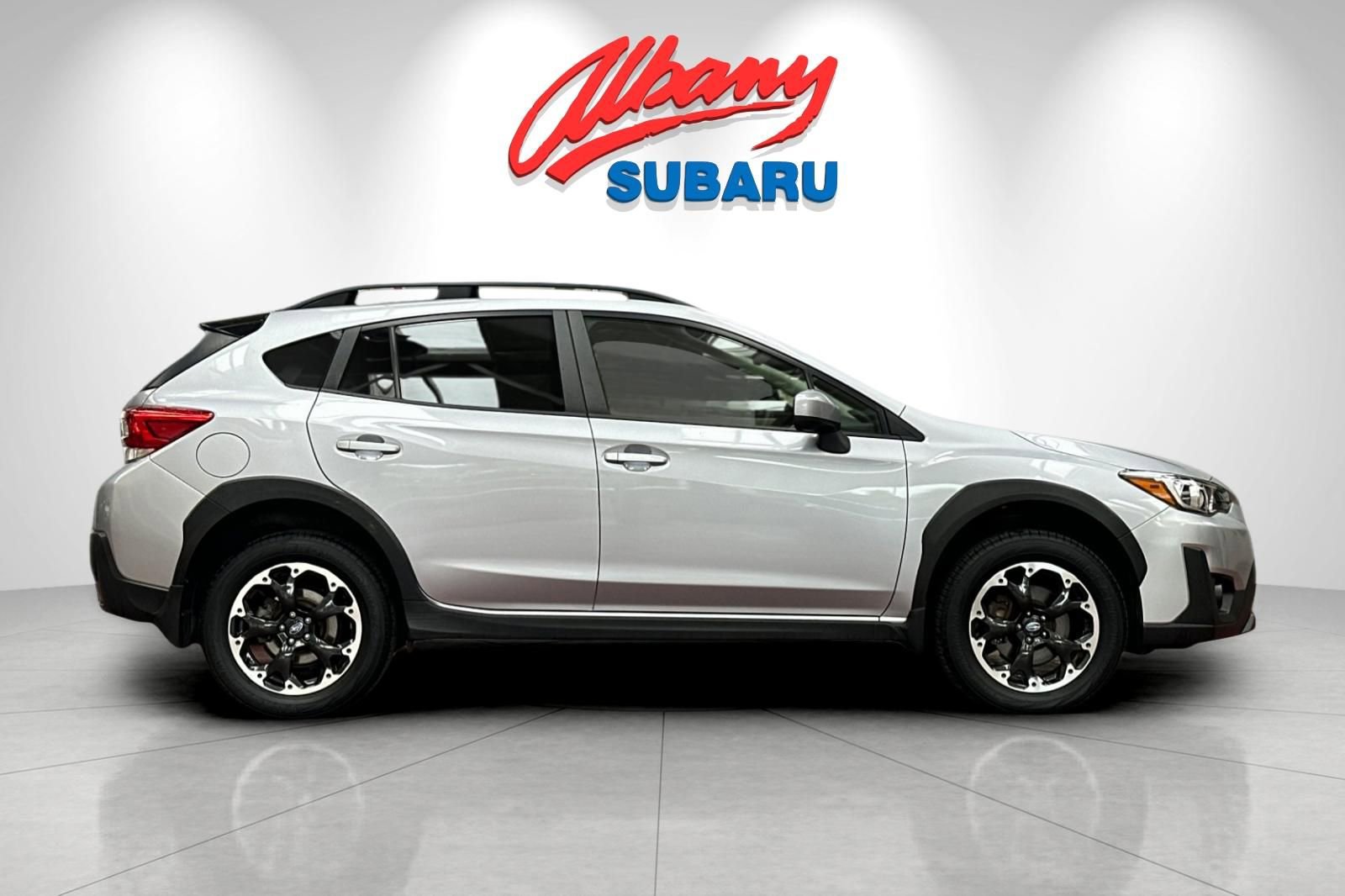 Used 2023 Subaru Crosstrek 2.0i Premium AWD/4WD image 3