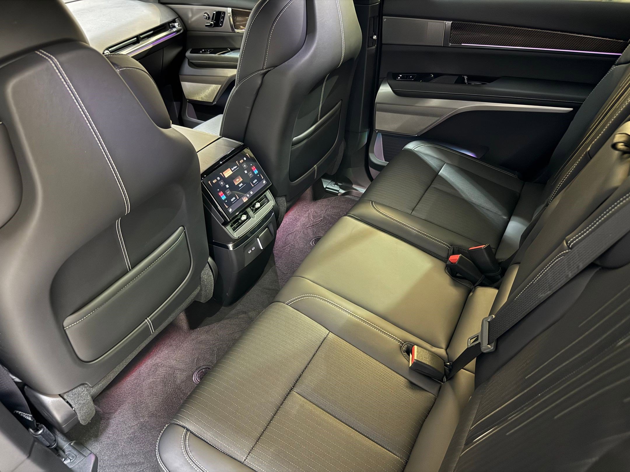 New 2026 Cadillac Vistiq Luxury image 52