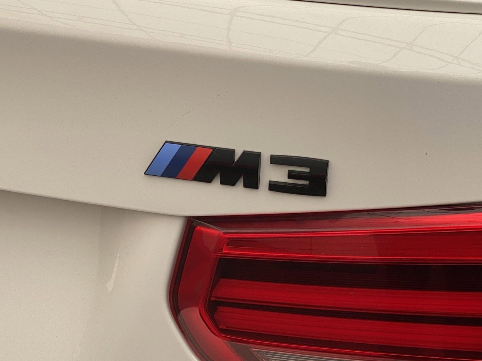 Used 2017 BMW M3 RWD image 17