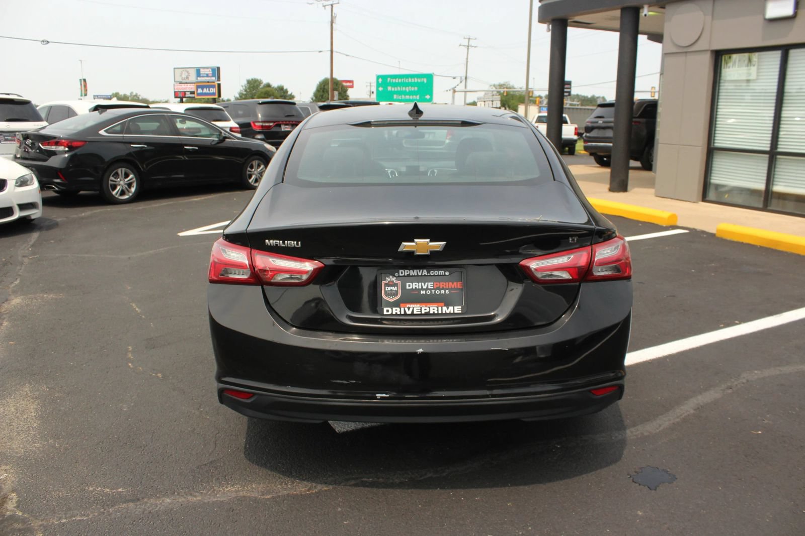 Used 2019 Chevrolet Malibu LT FWD image 5